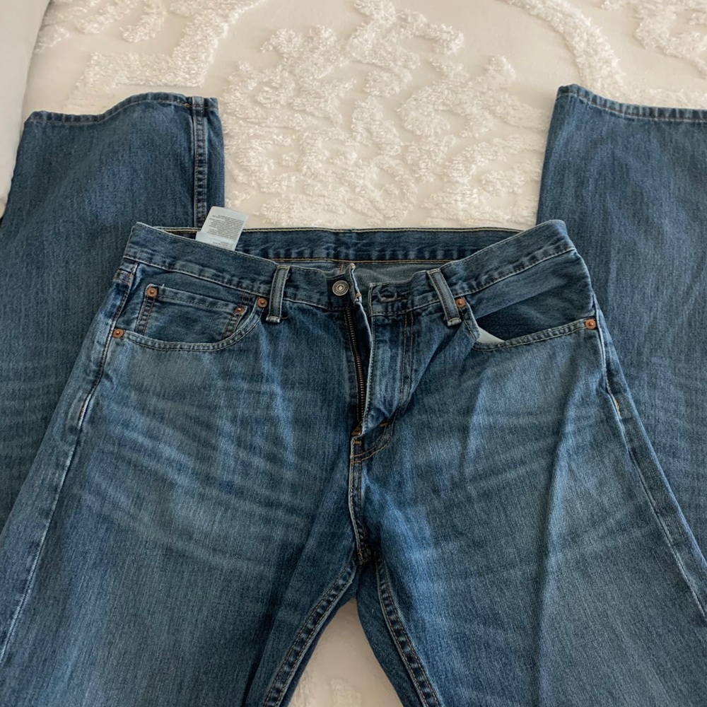 Men’s Levi’s 527